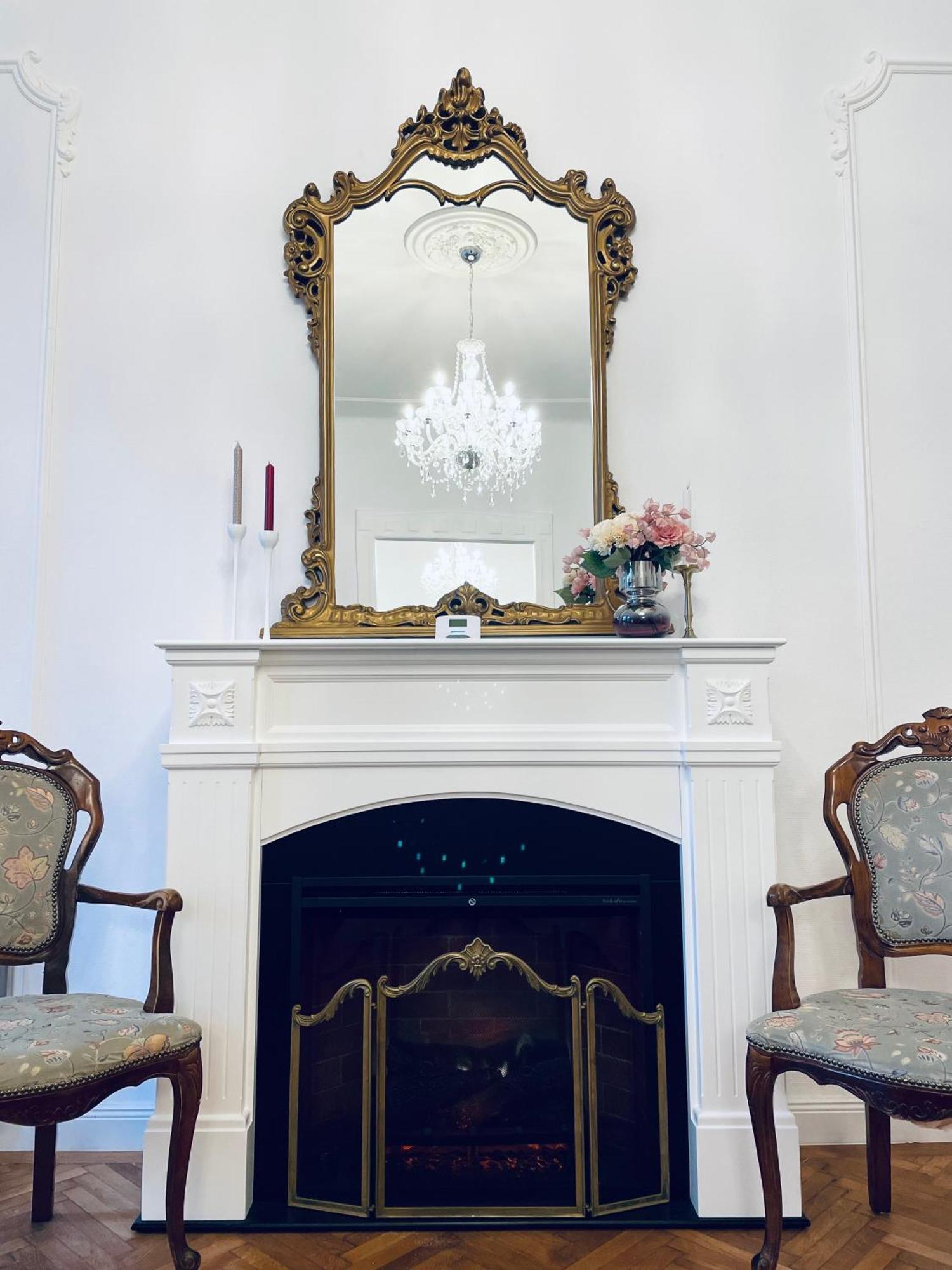 Littleparis Apartment คลูจ-นาโปกา ภายนอก รูปภาพ